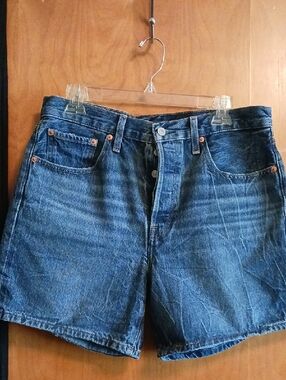 Levi Jean Shorts